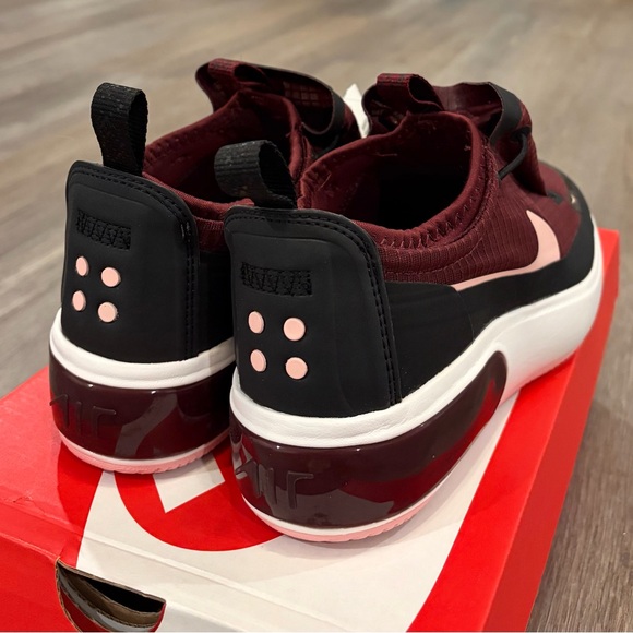 Nike Maroon and Pink Sneakers - Picture 5 of 8